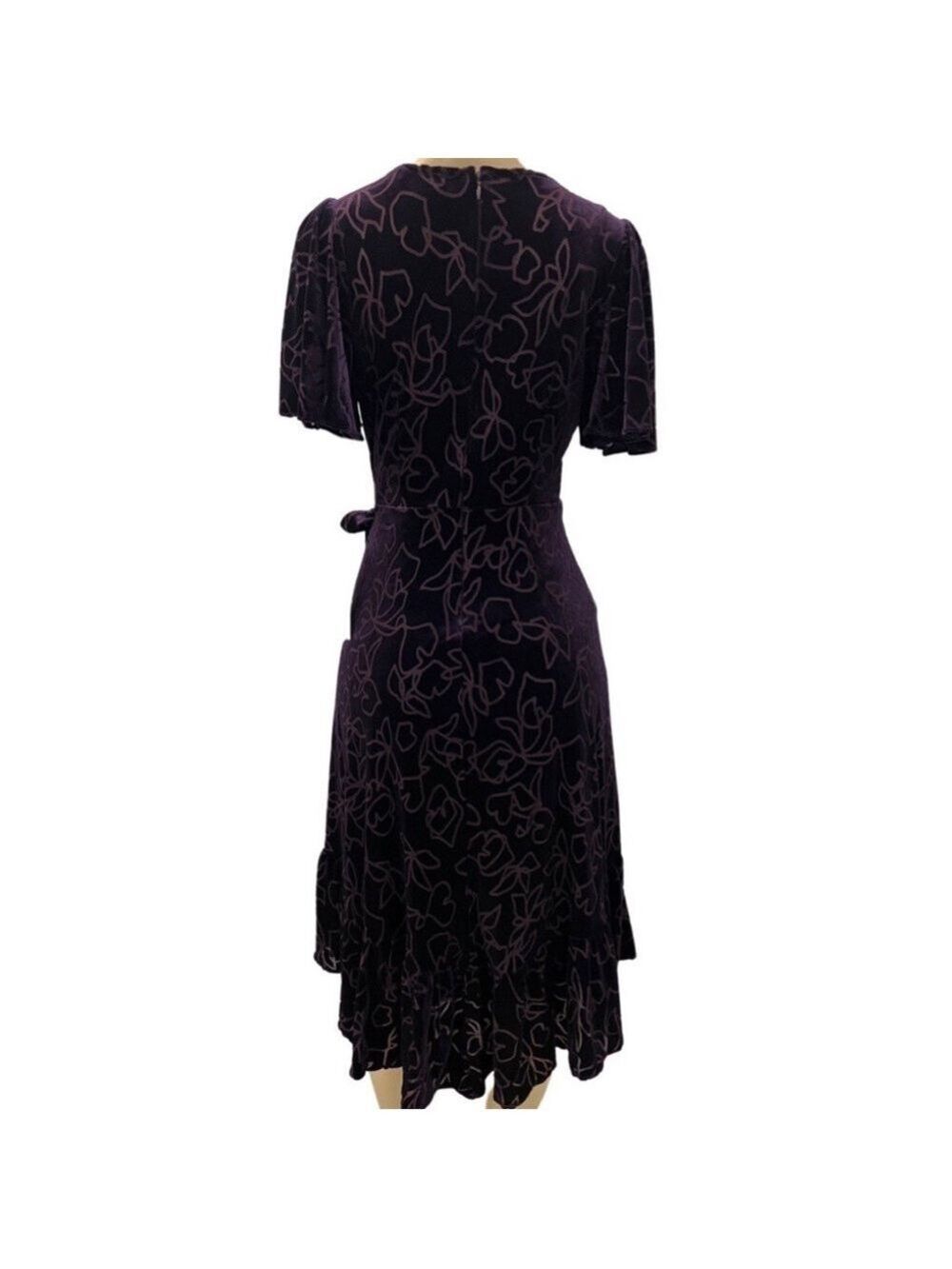 π©ποΈ NWT $159 Calvin Klein Purple Short V-Neck Ruffled Hem Faux Wrap Velvet Dress - Picture 9 of 14